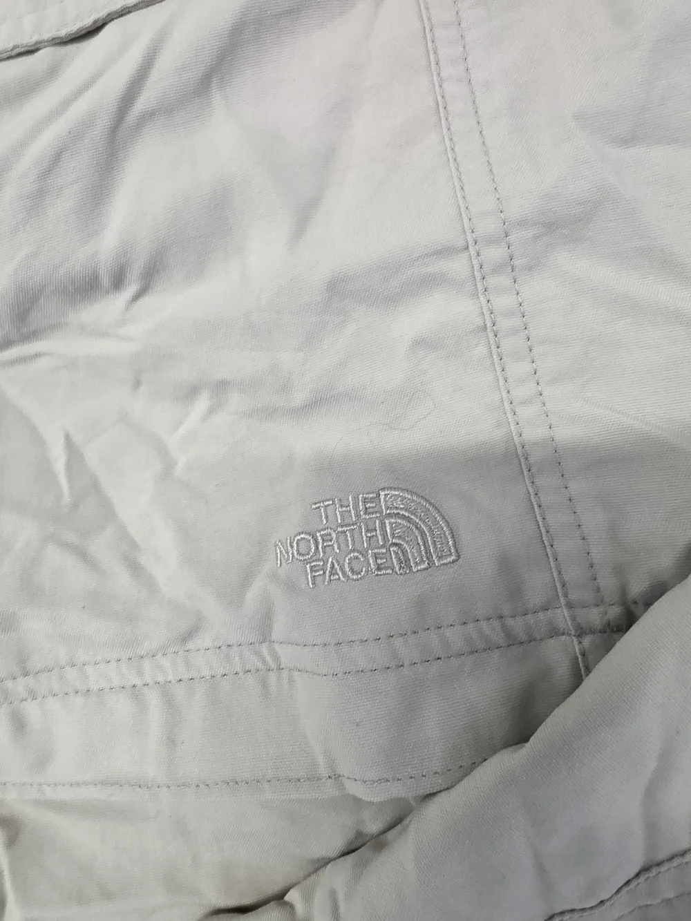 The North Face Convertible Hiking Beige Pants Men's Size XL  Inseam 8 And 31